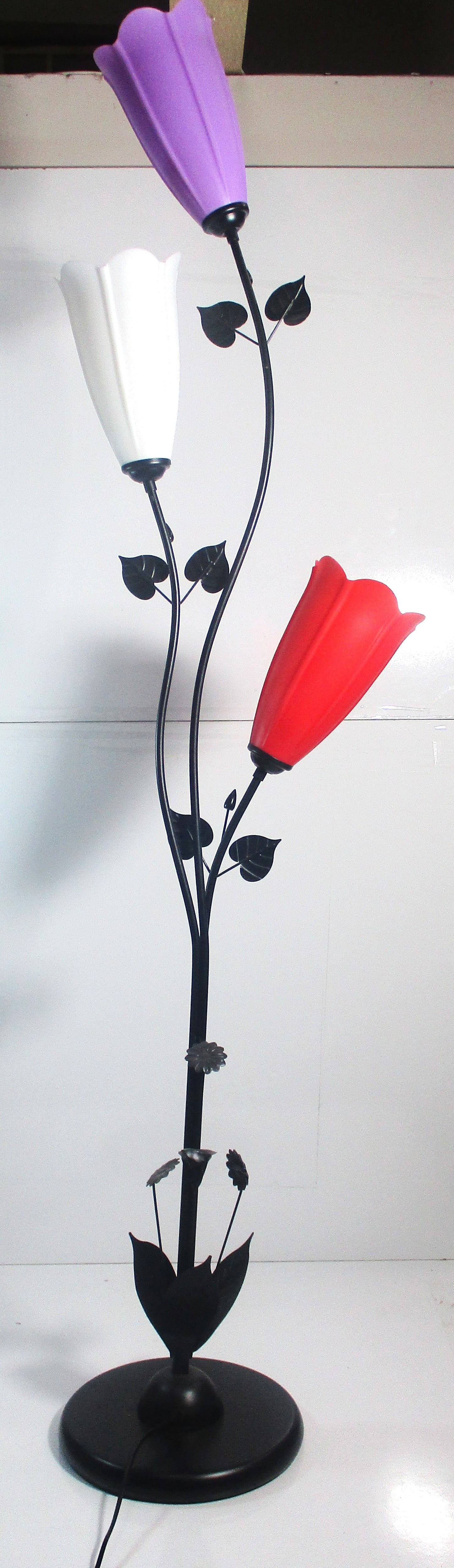 Flower Stand With 3 Bulbs