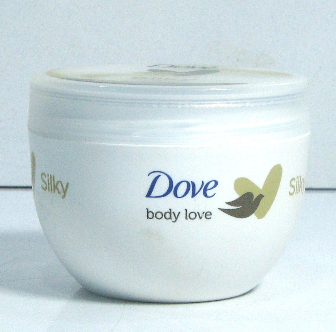 Dove 300Ml Silky Cream